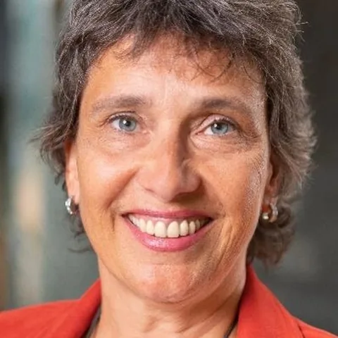 Porträtfoto von Petra Wackerle